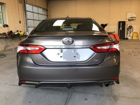 Certified 2020 Toyota Camry SE image 4