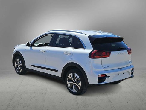 Used 2022 Kia Niro EX image 6