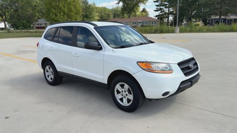 Used 2009 Hyundai Santa Fe GLS image 2