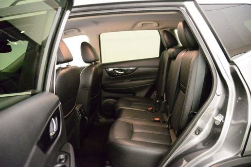 Used 2020 Nissan Rogue SL image 11