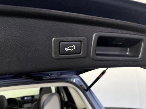 Used 2018 Subaru Forester 2.5i Limited image 32