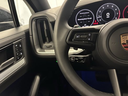 New 2026 Porsche Cayenne Coupe image 17
