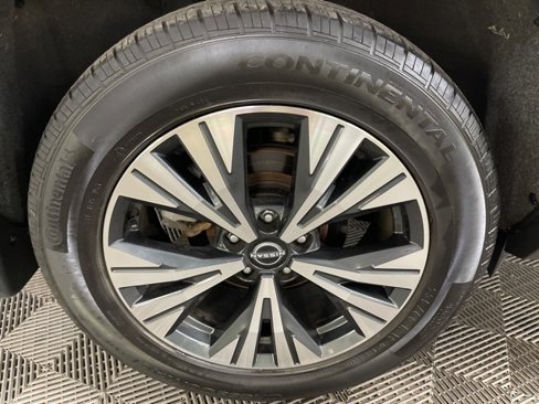 Used 2022 Nissan Rogue SV w/ SV Premium Package image 13