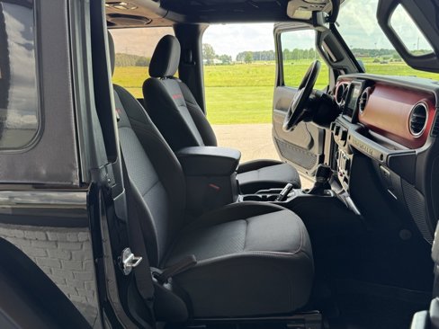 Used 2021 Jeep Wrangler Rubicon image 36