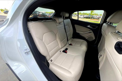Used 2016 Mercedes-Benz GLA 250 image 16