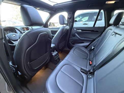 Used 2017 BMW X1 xDrive28i image 5