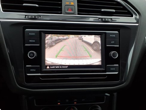Used 2021 Volkswagen Tiguan S image 21