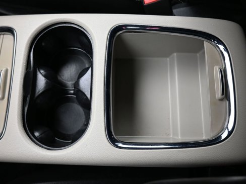 Used 2019 Dodge Grand Caravan SXT image 23