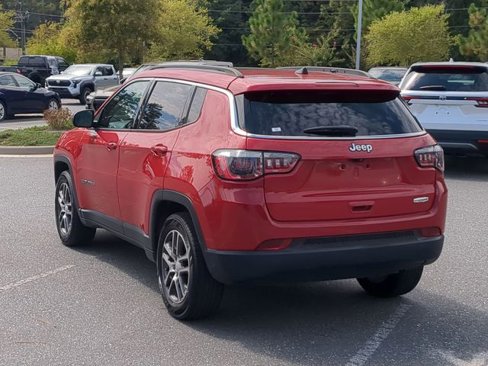 Used 2018 Jeep Compass Latitude w/ Popular Equipment Group image 6