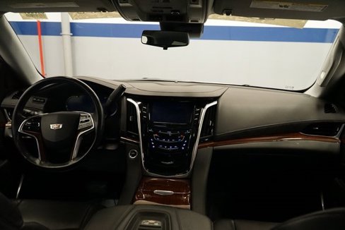 Used 2020 Cadillac Escalade ESV Luxury w/ LPO, Radiant Package image 13