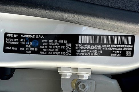 Used 2018 Maserati Levante image 19