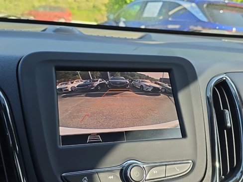 Certified 2022 Chevrolet Equinox RS w/ LPO, Floor Liner Package image 15