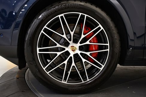 Certified 2024 Porsche Cayenne S image 16