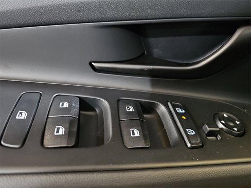 New 2025 Hyundai Elantra Sport image 26
