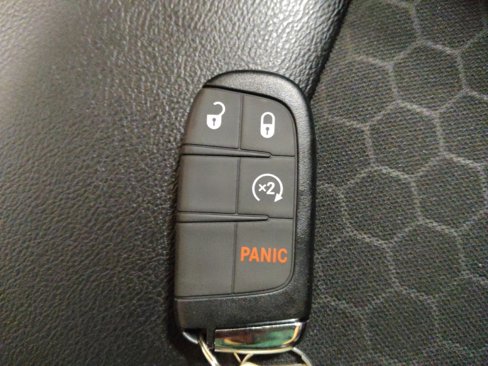 Used 2017 Jeep Compass Latitude w/ Popular Equipment Group image 32