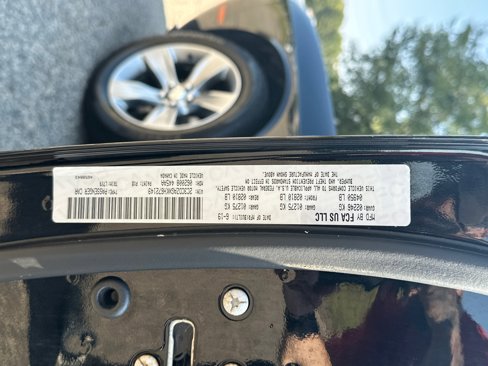 Used 2019 Dodge Challenger SXT image 30