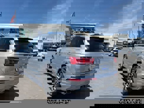 Used 2019 Audi Q7 3.0T Premium Plus image 5