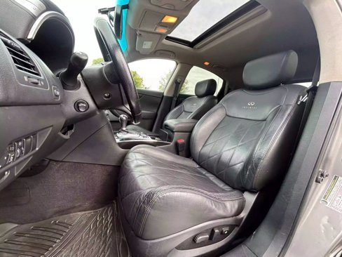 Used 2010 INFINITI FX35 AWD image 25
