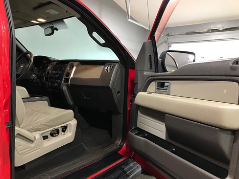 Used 2010 Ford F150 XLT image 11
