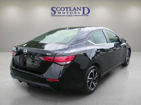 Used 2024 Nissan Sentra SV image 6