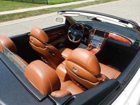 Used 2004 Lexus SC 430 Convertible image 11