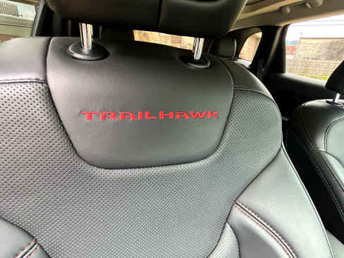 Used 2018 Jeep Cherokee Trailhawk w/ Quick Order Package 27L image 58