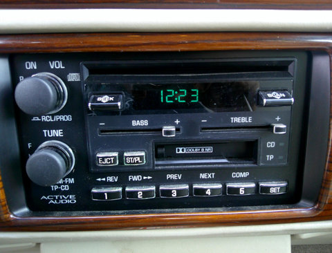Used 1995 Cadillac De Ville Concours image 24