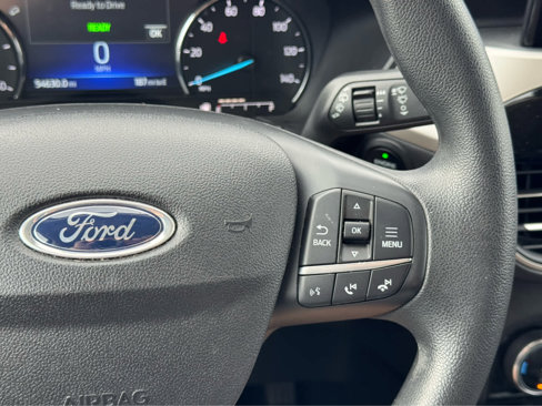 Used 2022 Ford Escape SE image 14