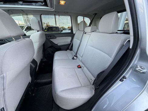 Used 2016 Subaru Forester 2.5i Premium image 29