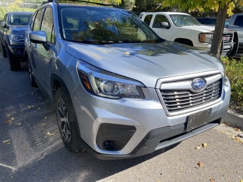 Used 2019 Subaru Forester Premium image 3