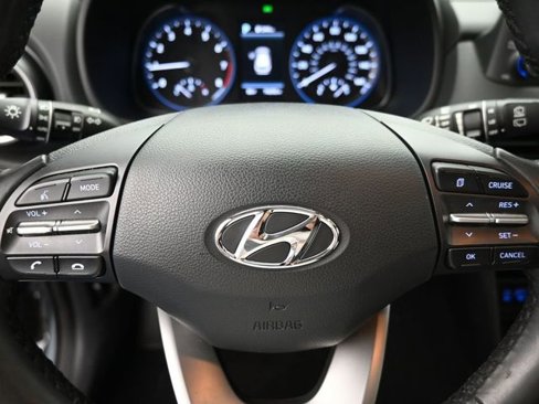 Used 2021 Hyundai Kona SEL Plus image 29