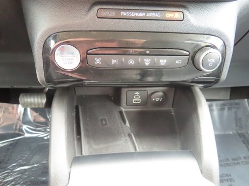 Used 2024 Ford Escape Platinum image 13