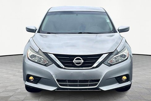 Used 2017 Nissan Altima 2.5 SV image 3