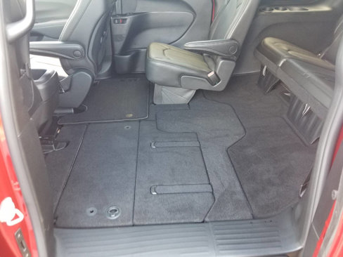 New 2025 Chrysler Pacifica Select image 23