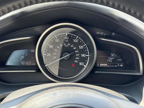 Used 2018 MAZDA MAZDA3 Touring image 21