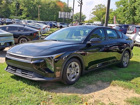 Certified 2025 Kia K4 LX image 3