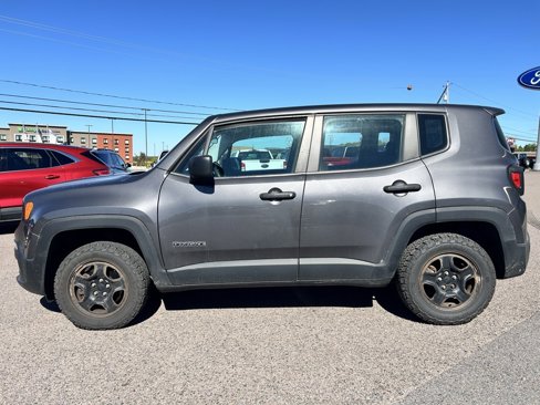 Used 2017 Jeep Renegade Sport w/ Power & Air Group image 2