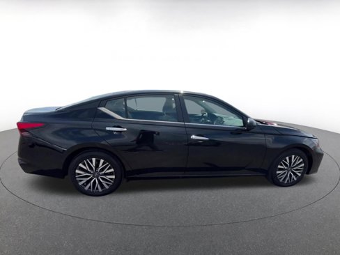 Used 2023 Nissan Altima 2.5 SV image 16
