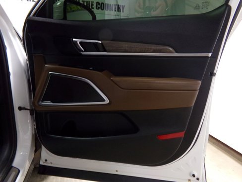 Used 2020 Kia Telluride SX w/ SX Prestige Package image 7