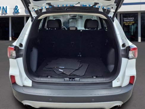 Used 2022 Ford Escape SEL image 9