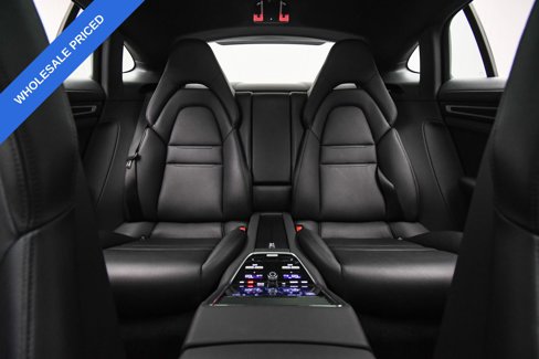 Used 2022 Porsche Panamera 4 Platinum Edition image 18