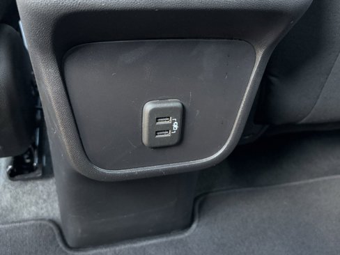 Used 2024 Chevrolet Equinox LT image 23