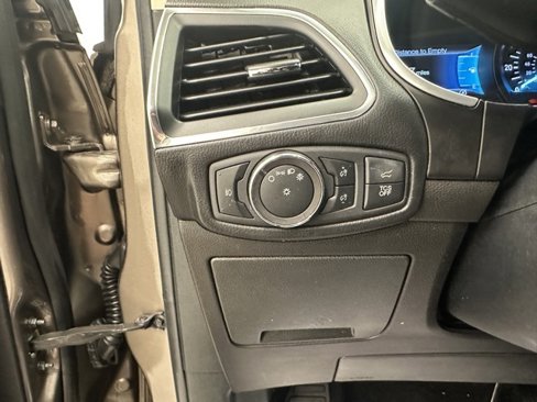 Used 2019 Ford Edge Titanium w/ Equipment Group 301A image 36