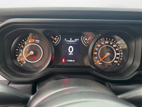 Used 2024 Jeep Wrangler Sport image 13