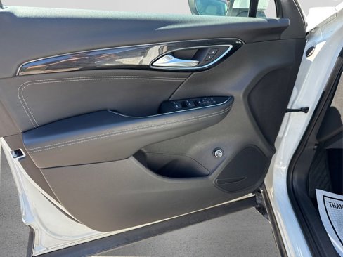 Used 2021 Buick Envision Preferred image 25