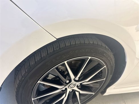 Used 2021 Toyota Camry SE image 38