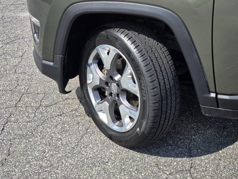 Used 2021 Jeep Compass Limited image 27