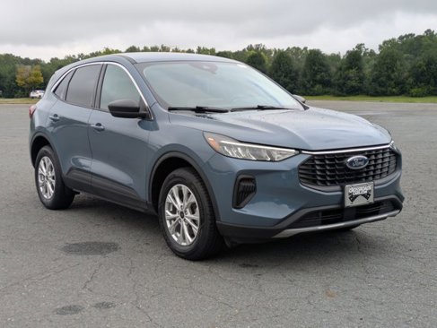 Certified 2023 Ford Escape Active image 1