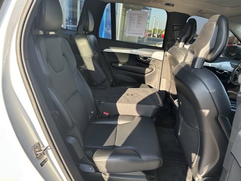 Used 2018 Volvo XC90 T5 Momentum w/ Convenience Package image 10