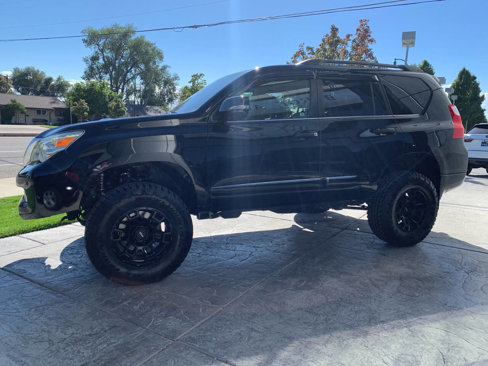 Used 2013 Lexus GX 460 image 4